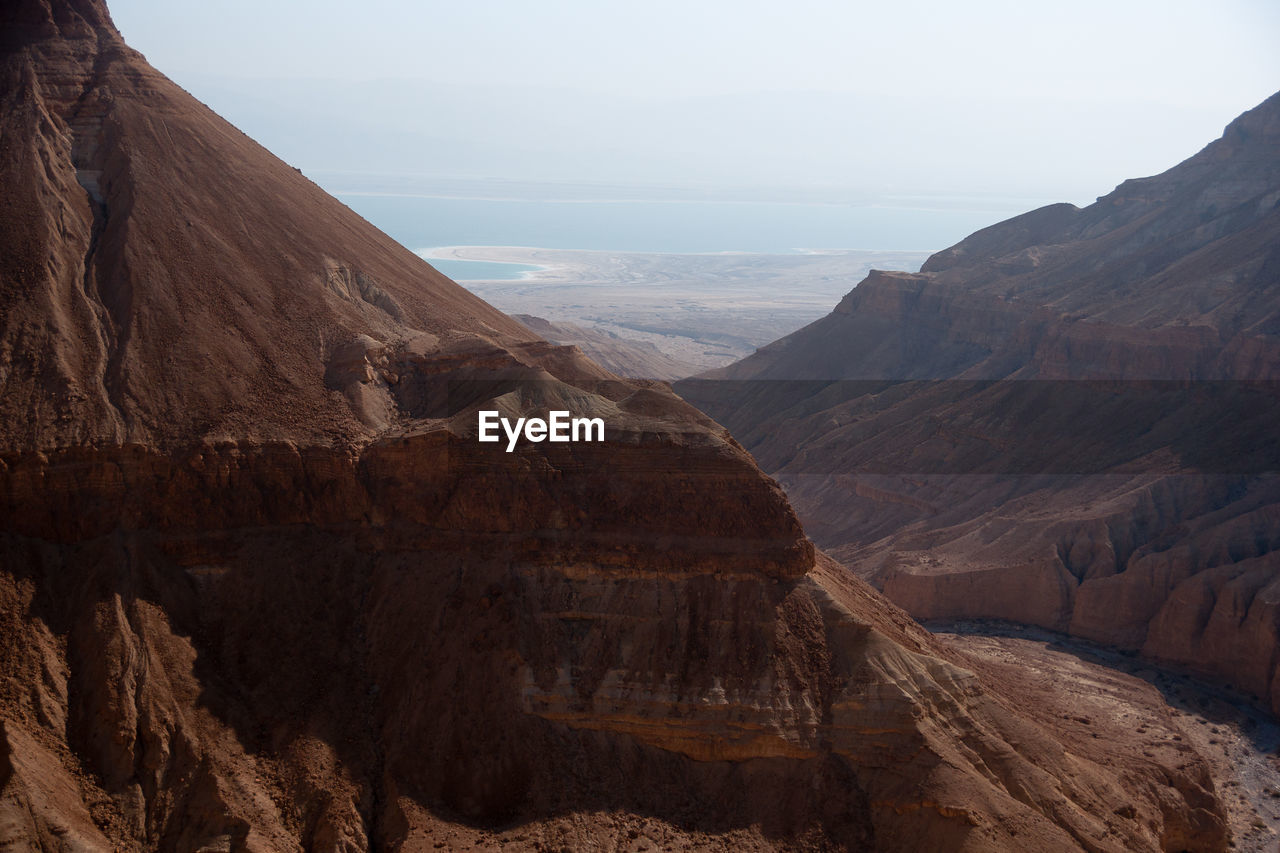 PANORAMIC VIEW OF MOUNTAINS