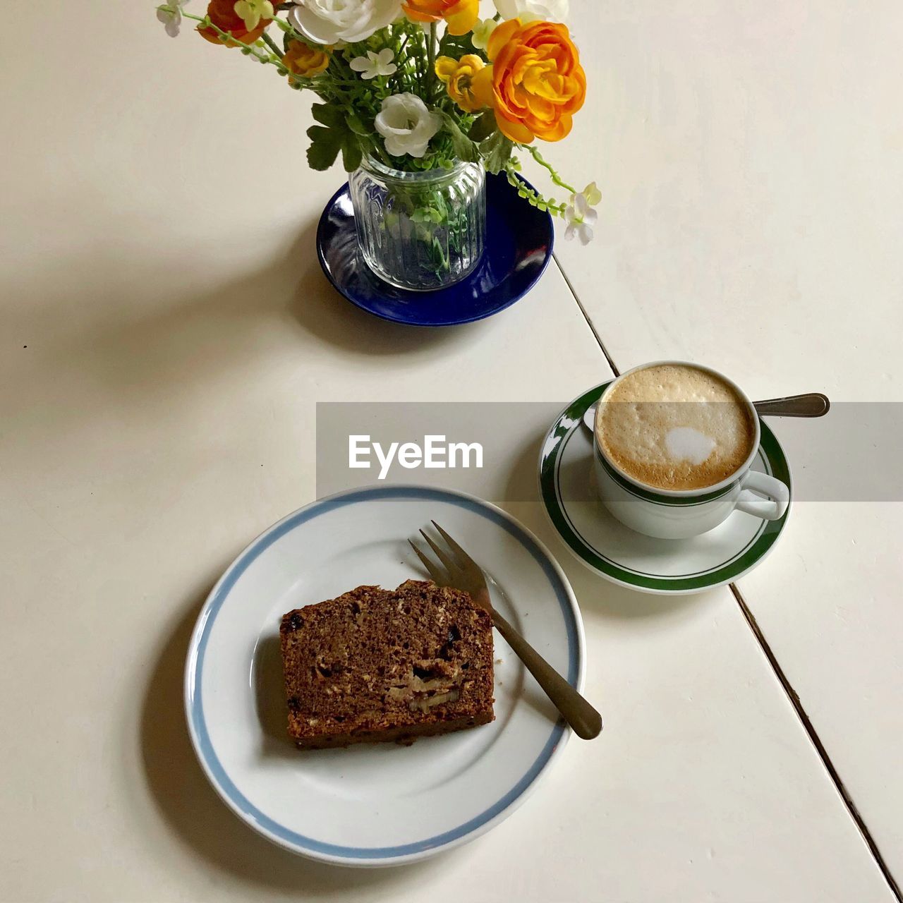 HIGH ANGLE VIEW OF BREAKFAST SERVED ON TABLE IN PLATE