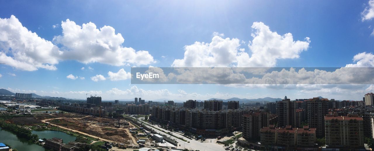 CITYSCAPE AGAINST SKY