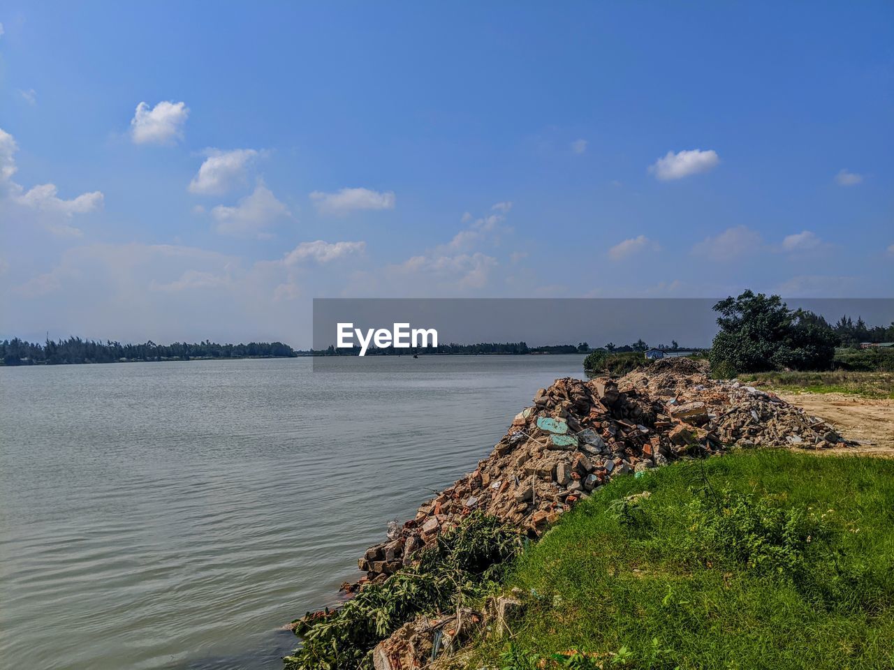 SCENIC VIEW OF LAND AGAINST SKY