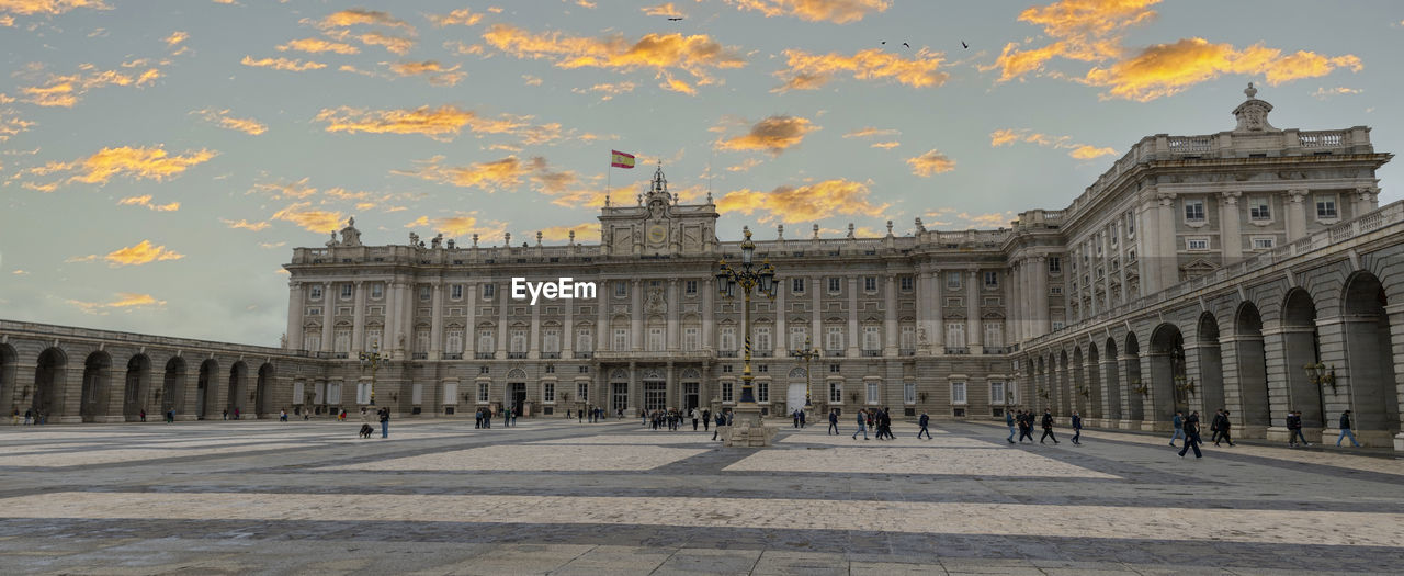 FACADE OF HISTORIC BUILDING IN CITY