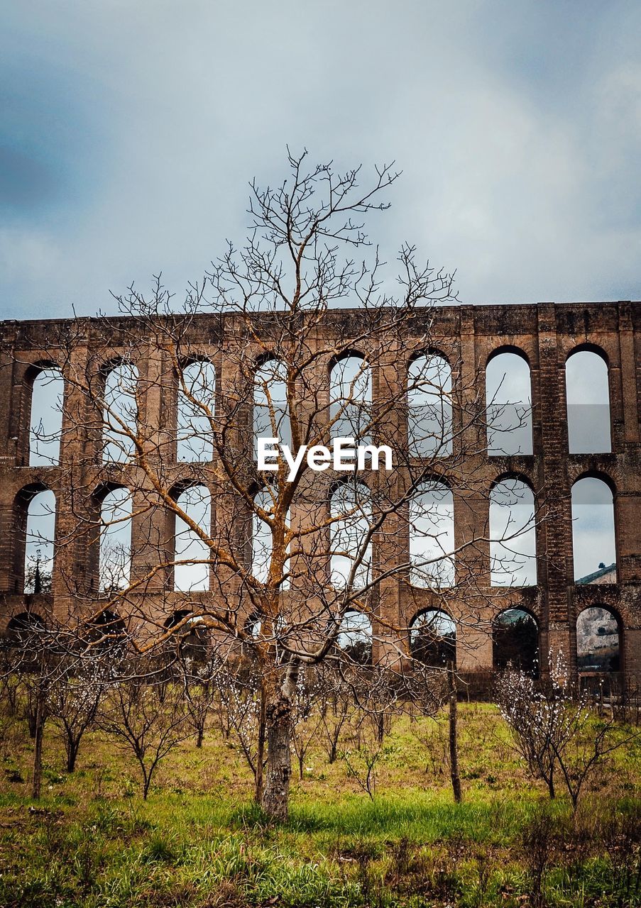 LOW ANGLE VIEW OF OLD RUIN BUILDING