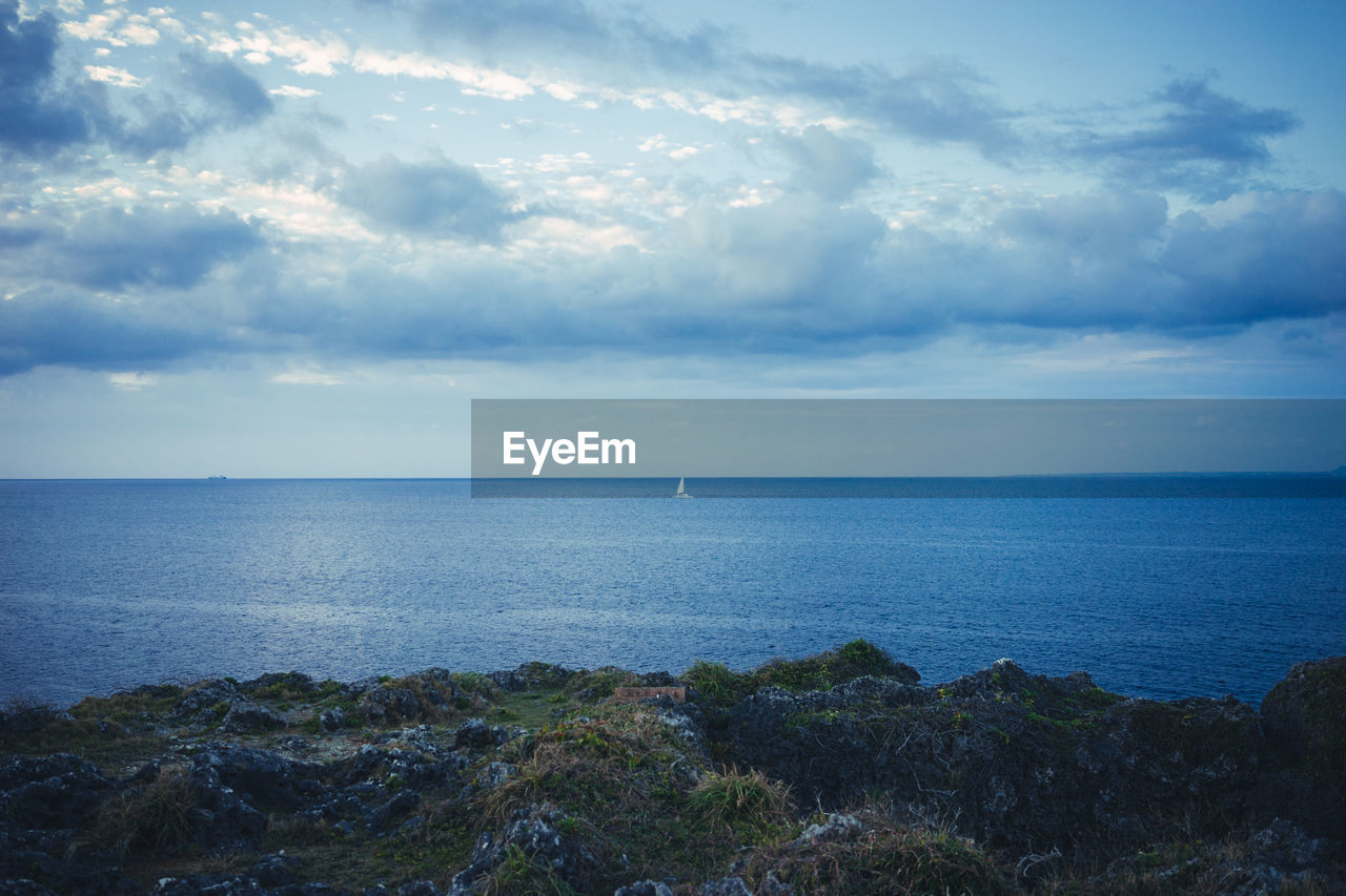 IDYLLIC VIEW OF SEA AGAINST SKY