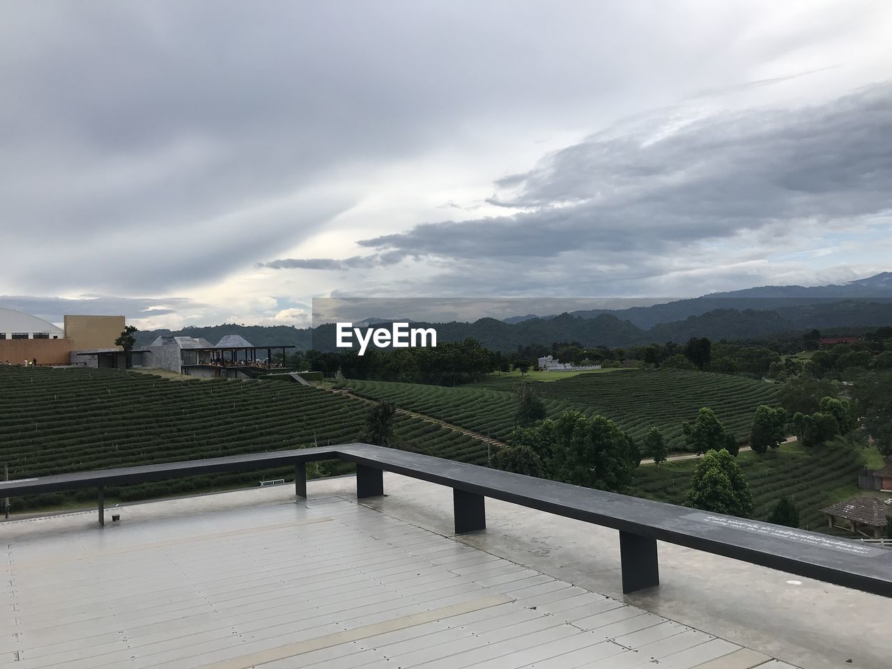 SCENIC VIEW OF BUILDINGS AGAINST SKY