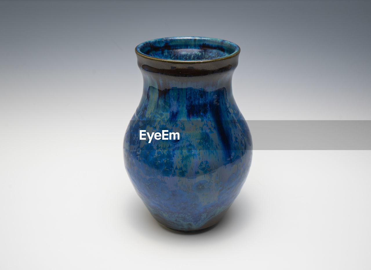 cobalt blue, vase, blue and white porcelain, blue, art, ceramic, single object, craft, pottery, studio shot, porcelain, indoors, no people, container, close-up, history, old, urn, multi colored