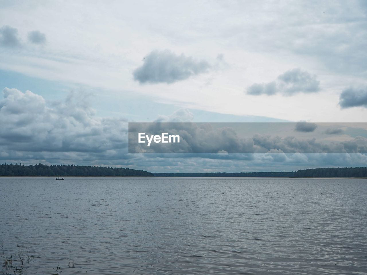 VIEW OF SEA AGAINST SKY