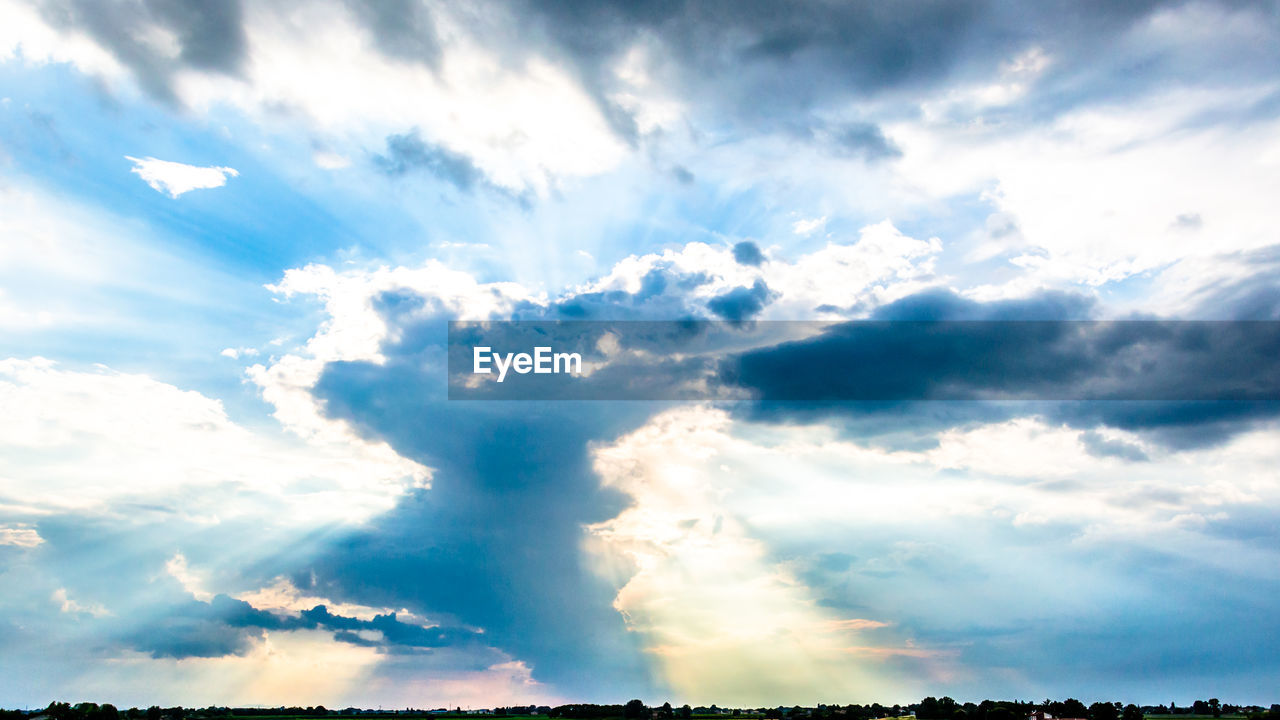 LOW ANGLE VIEW OF CLOUDS IN SKY