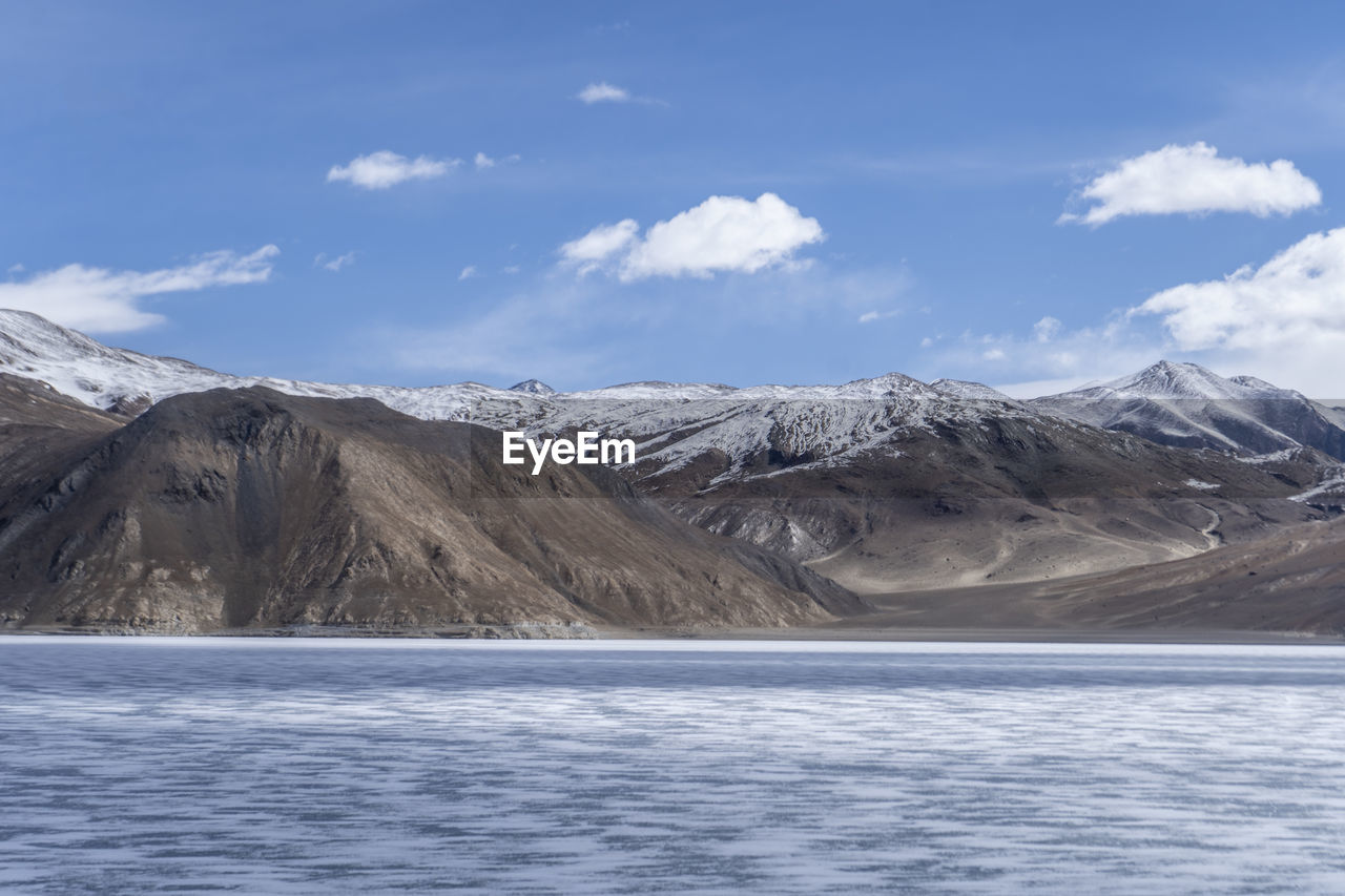 Pangong lake in ladakh.pangong tso is lake in the himalayas situated at a height of about 4,350 m.