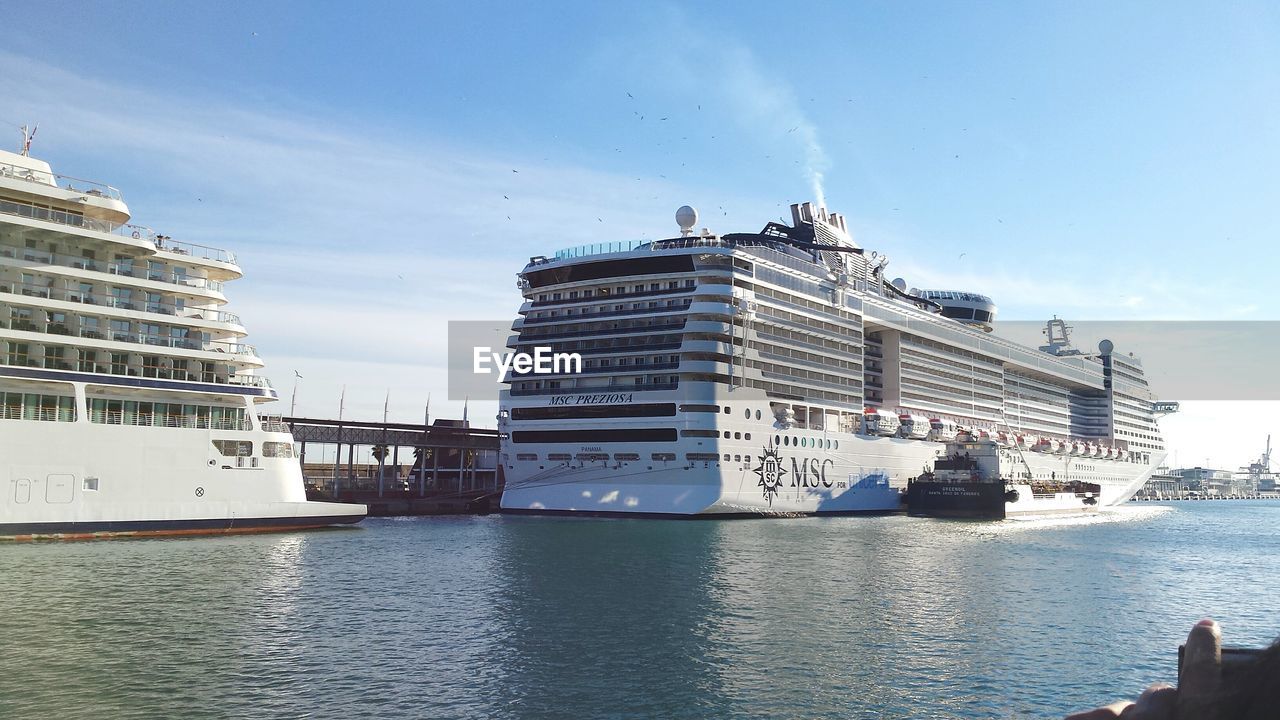 CRUISE SHIP IN SEA