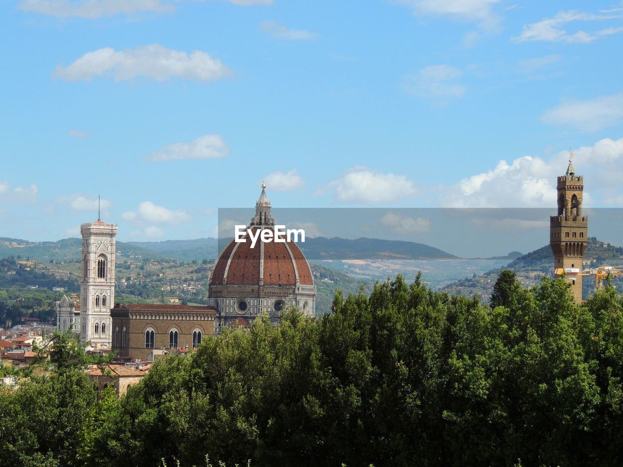 PANORAMIC VIEW OF CATHEDRAL AGAINST SKY