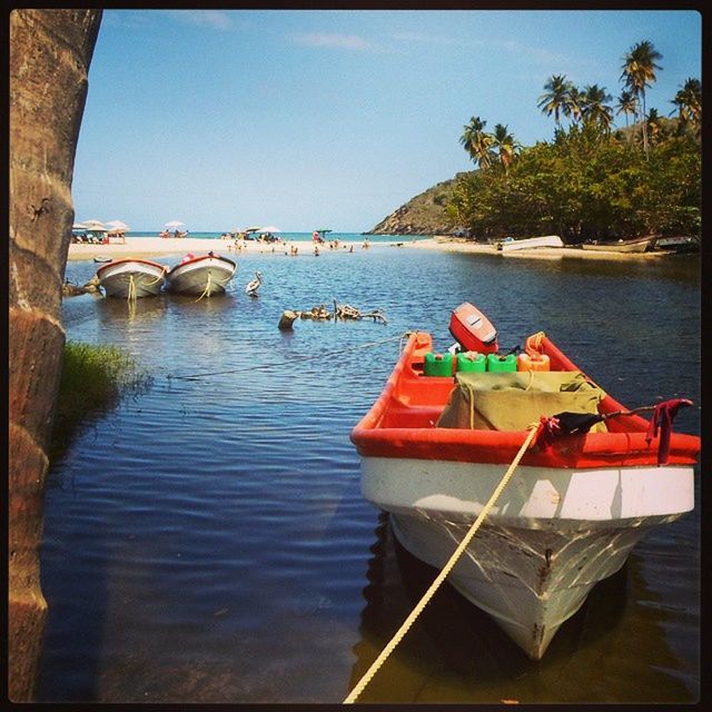 BOATS IN SEA