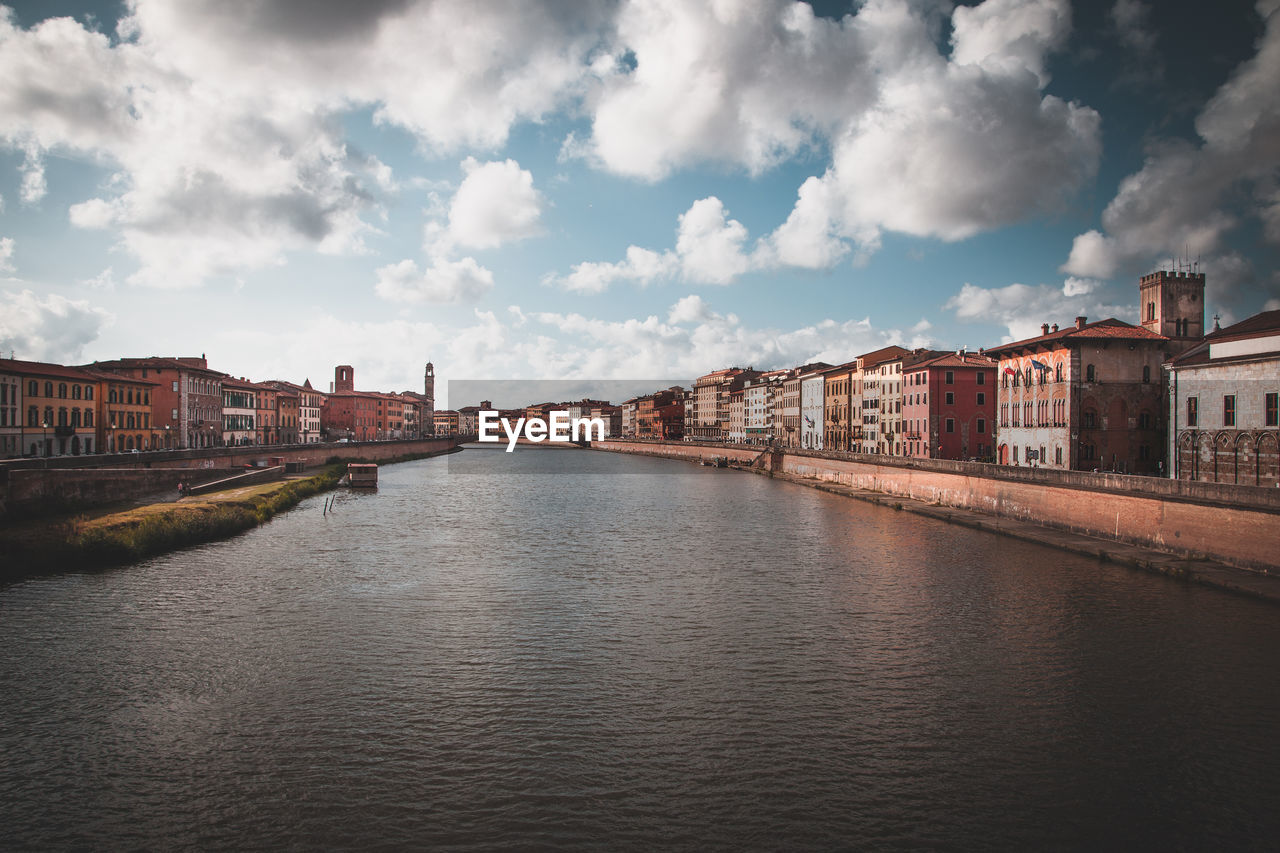 Lungarno view in pisa