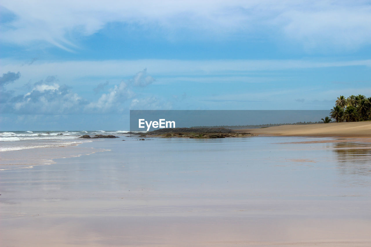 VIEW OF SEA AGAINST SKY