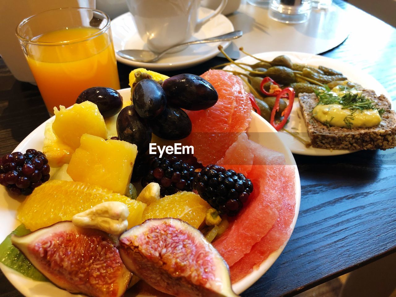 CLOSE-UP OF BREAKFAST SERVED IN PLATE