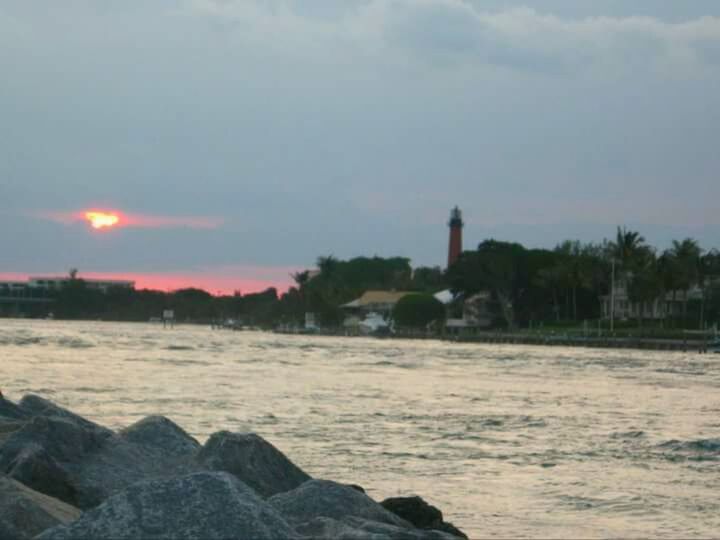 VIEW OF SEA AT SUNSET