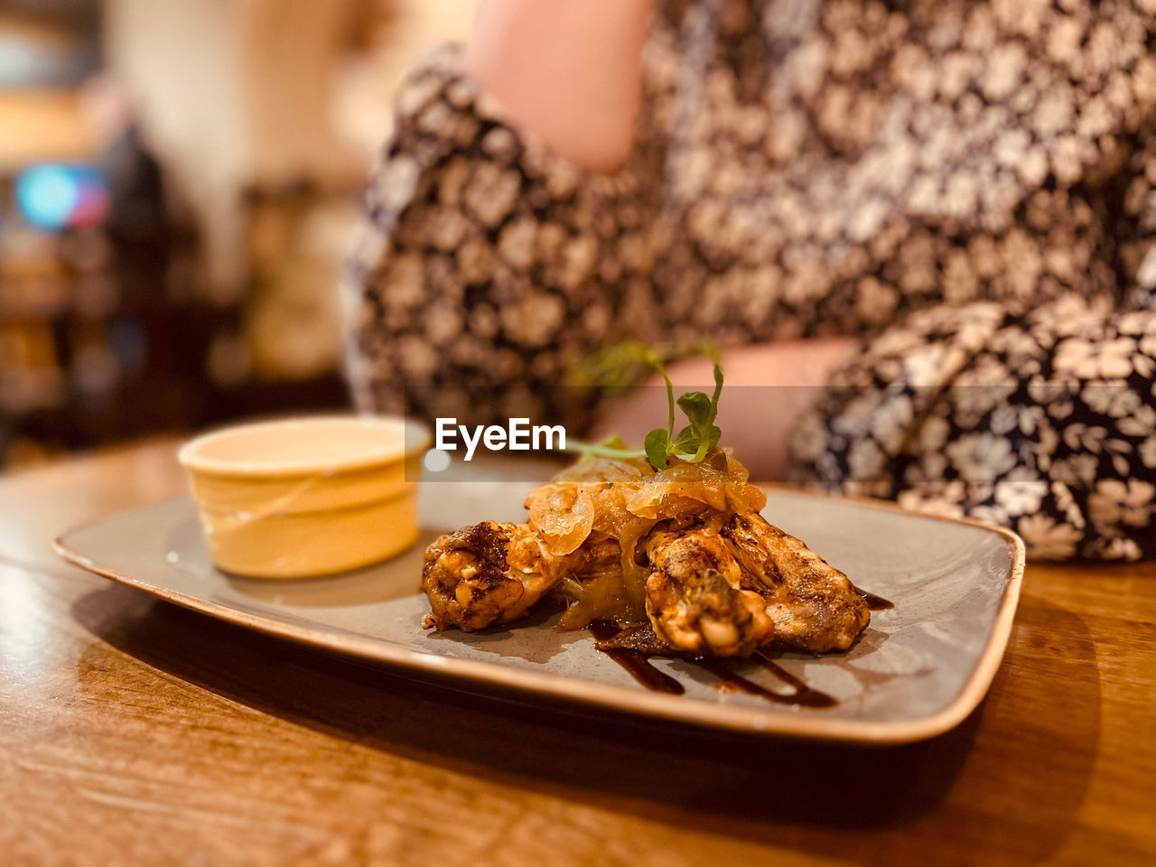 food and drink, food, meal, plate, table, dish, freshness, produce, indoors, breakfast, selective focus, close-up, focus on foreground, one person, healthy eating, wellbeing, restaurant, wood