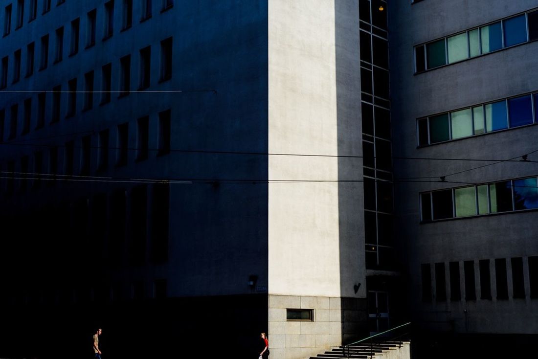 LOW ANGLE VIEW OF MODERN BUILDINGS IN CITY