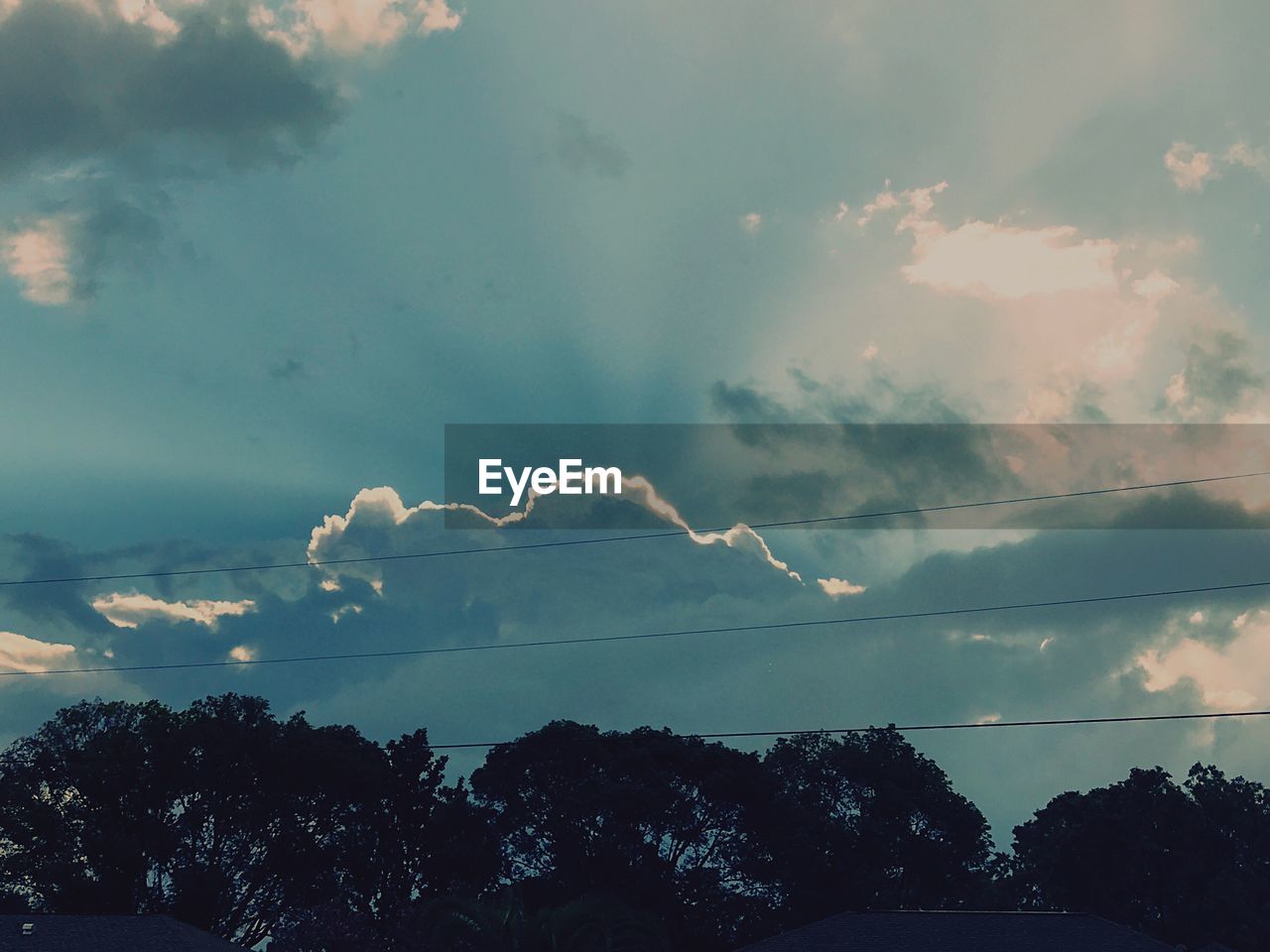 LOW ANGLE VIEW OF STORM CLOUDS IN SKY