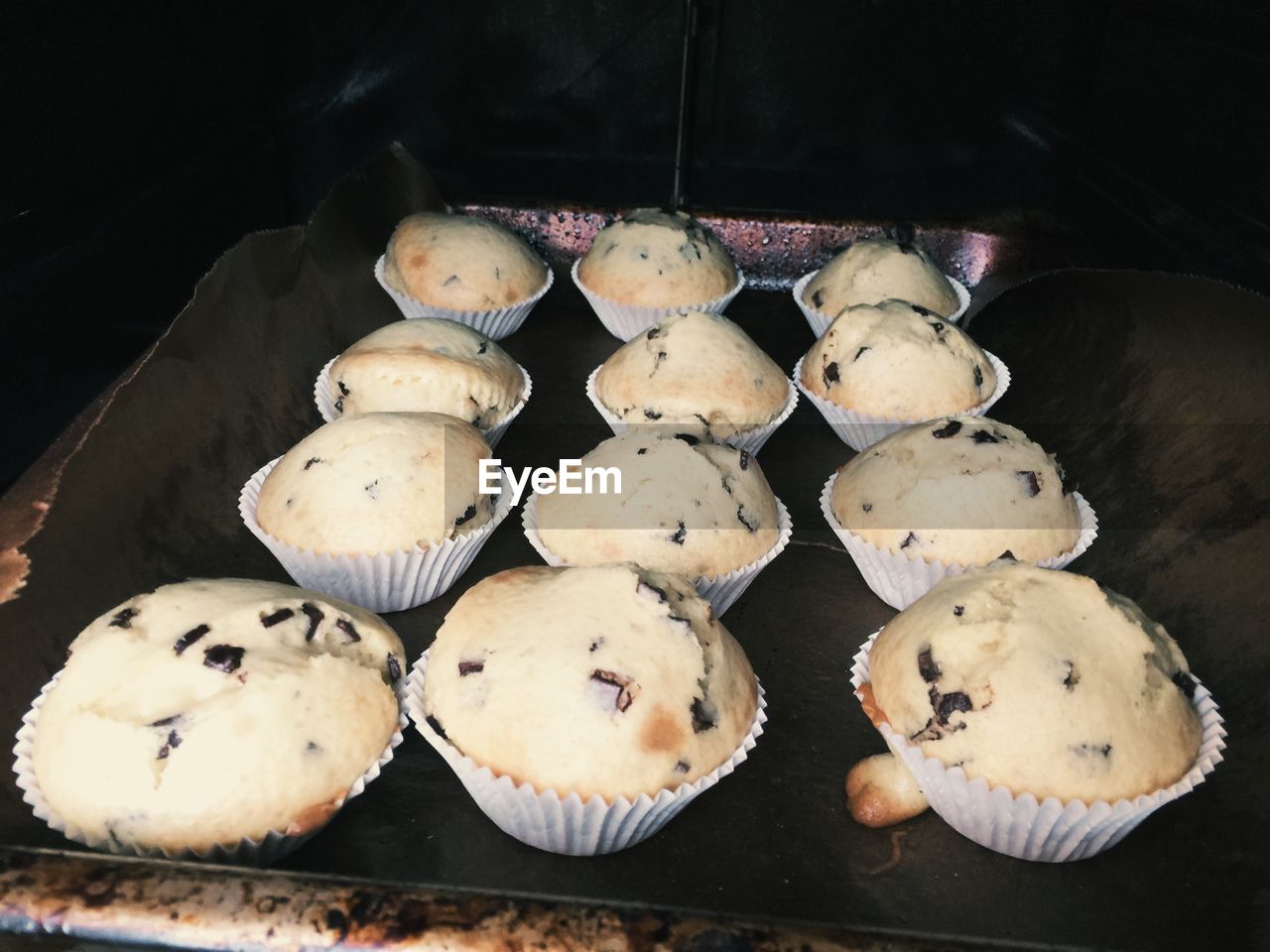 Cupcakes in oven