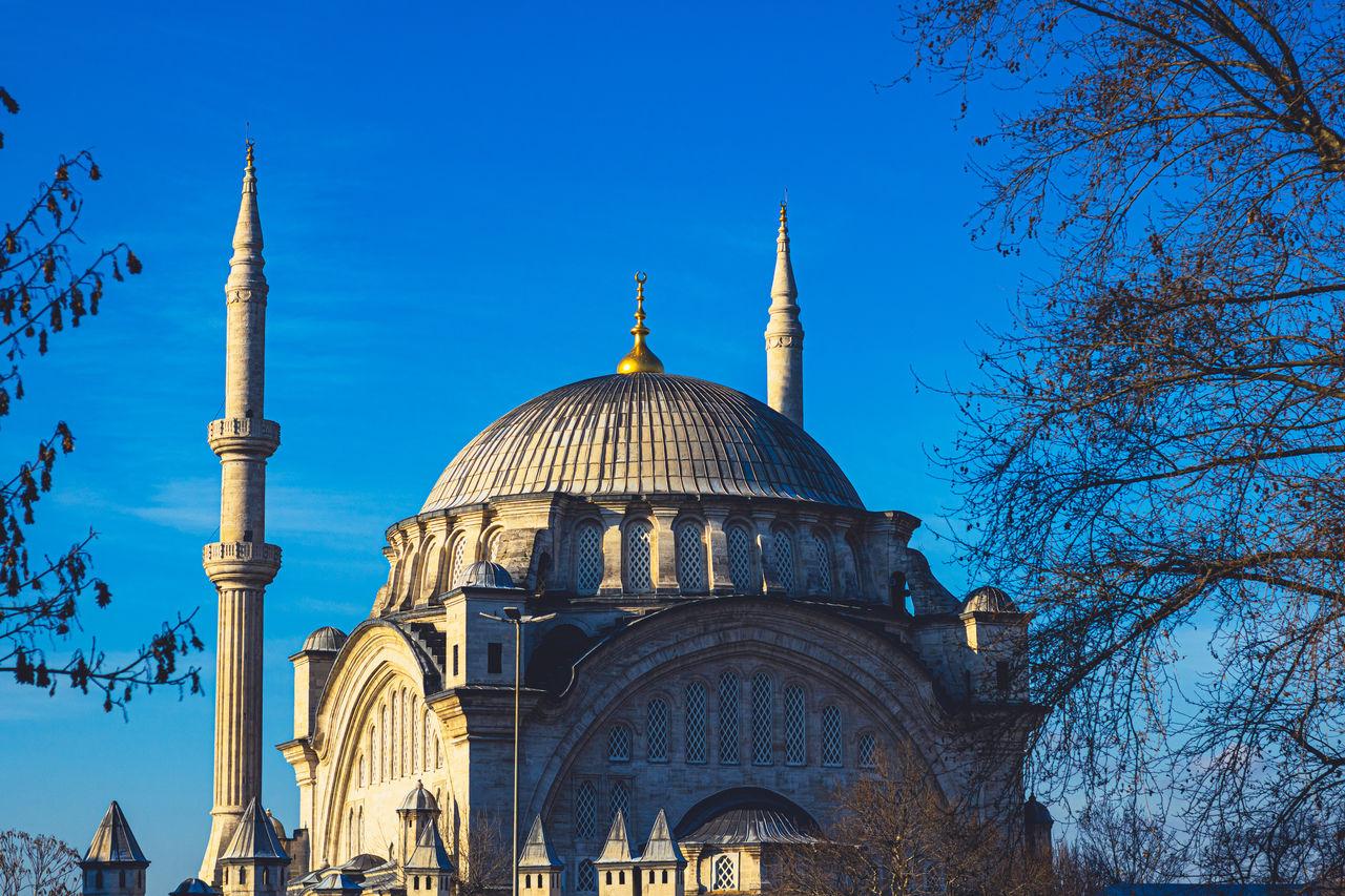 Nuruosmaniye mosque in istanbul