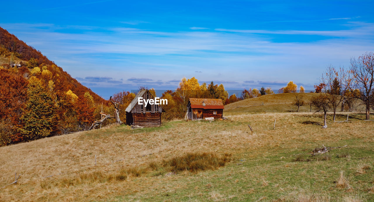 Beautiful autumn landscapes in the romanian mountains,  sibiu county, cindrel mountains, romania