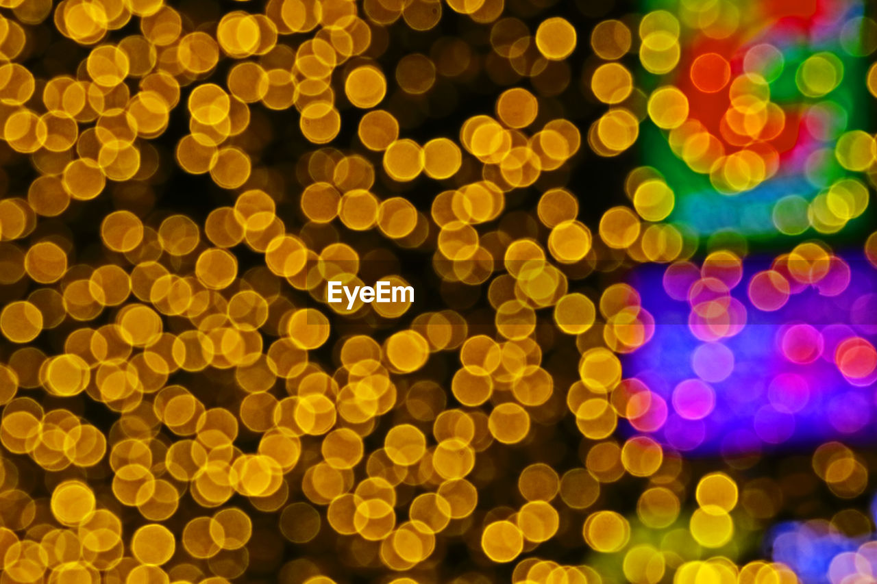 FULL FRAME SHOT OF ABSTRACT LIGHTS