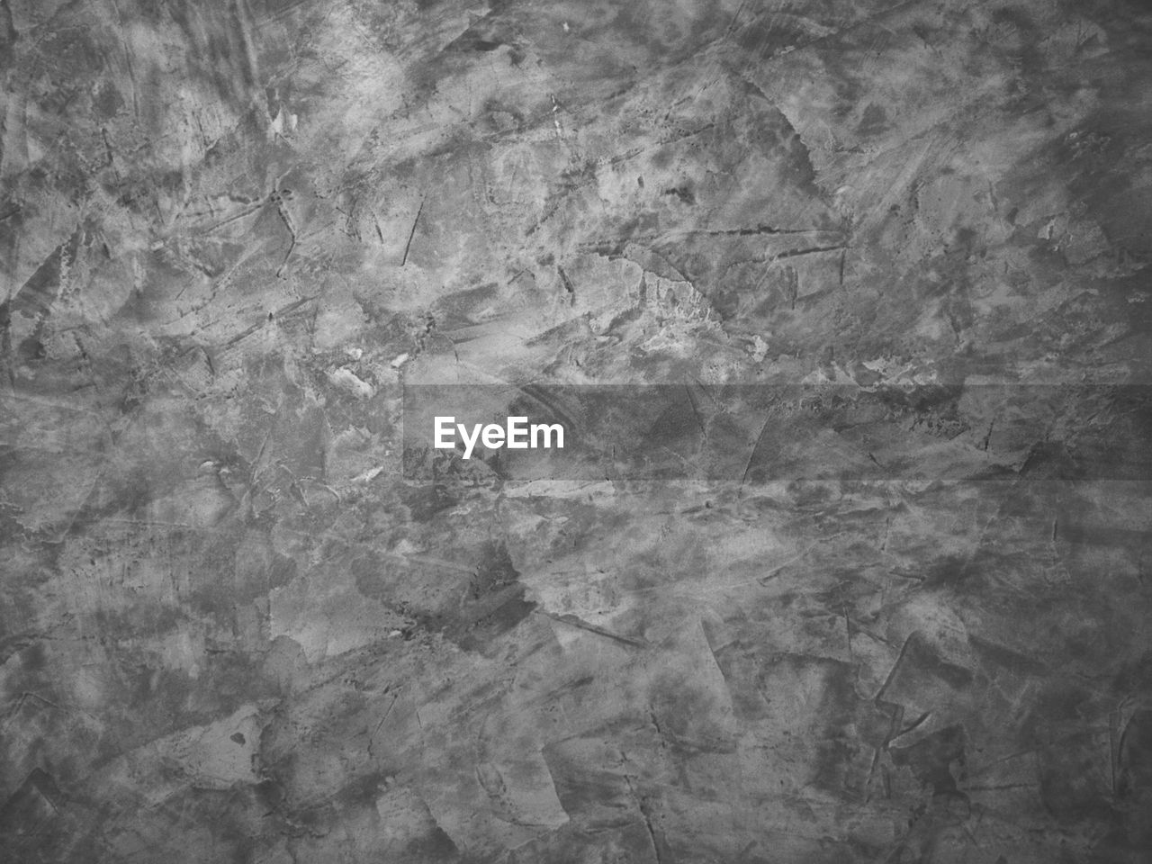 FULL FRAME SHOT OF TEXTURED WALL