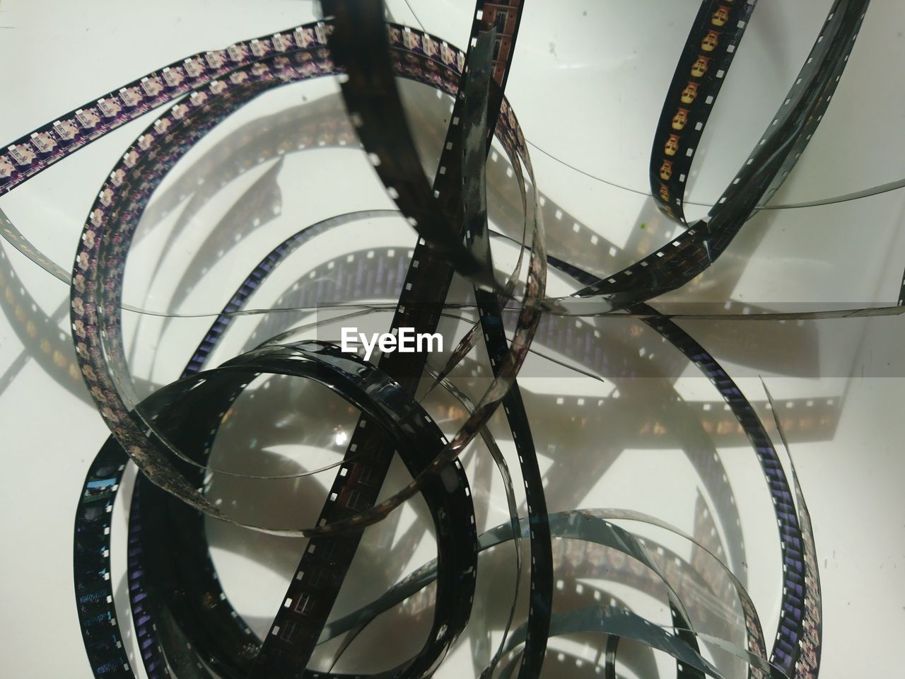 LOW ANGLE VIEW OF SPIRAL BICYCLE WHEEL