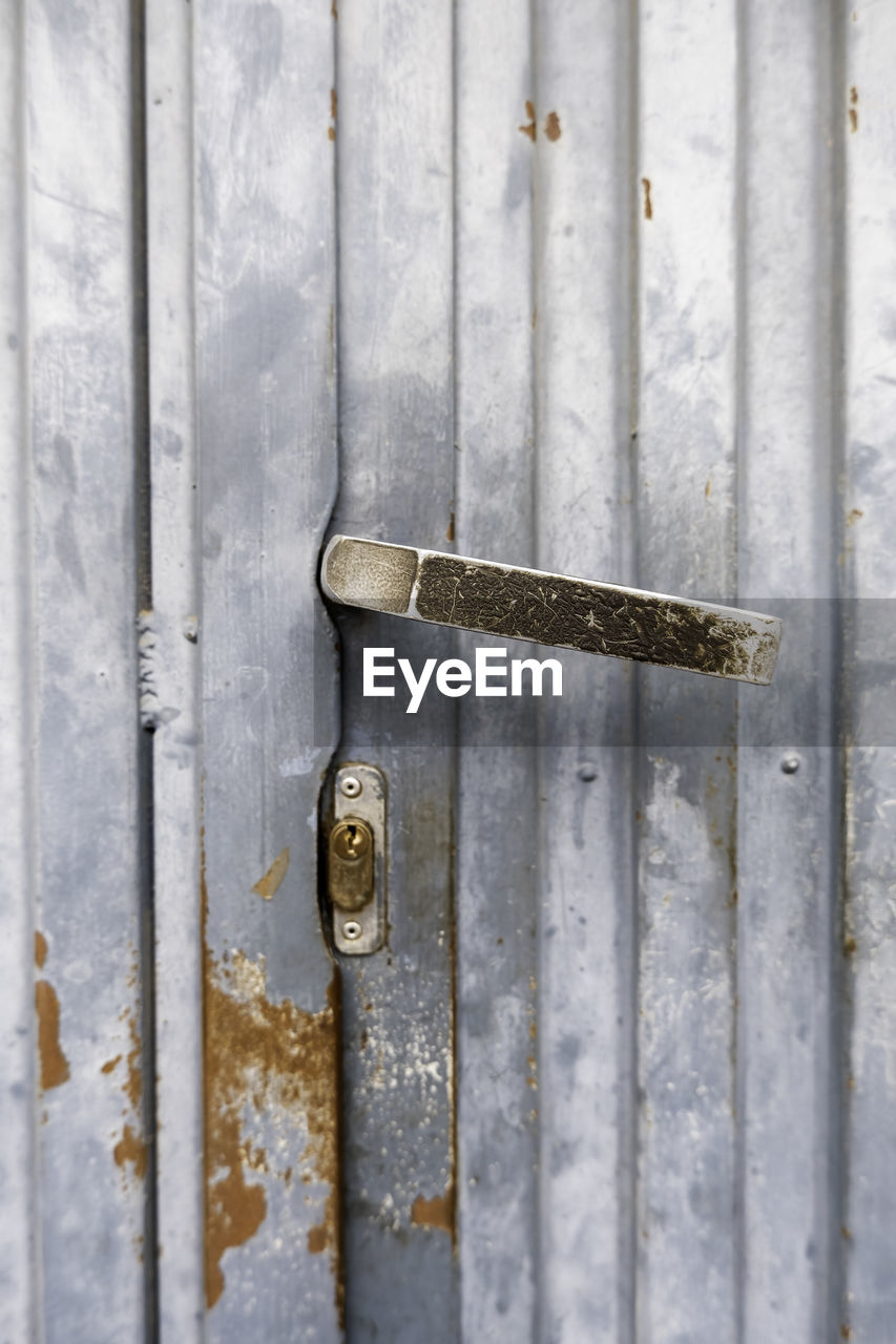 entrance, metal, door, security, protection, lock, closed, wood, no people, iron, close-up, rusty, wall, old, day, handle, full frame, latch, backgrounds, weathered, door handle, outdoors, doorknob