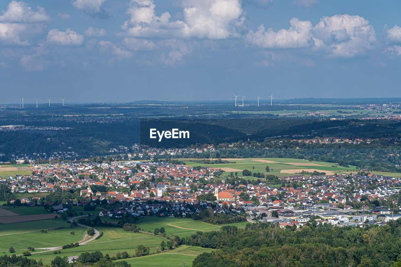 HIGH ANGLE VIEW OF TOWNSCAPE AND CITYSCAPE AGAINST SKY