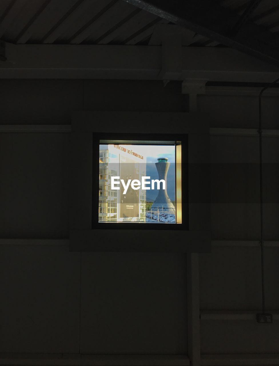 LOW ANGLE VIEW OF WINDOW ON BUILDING
