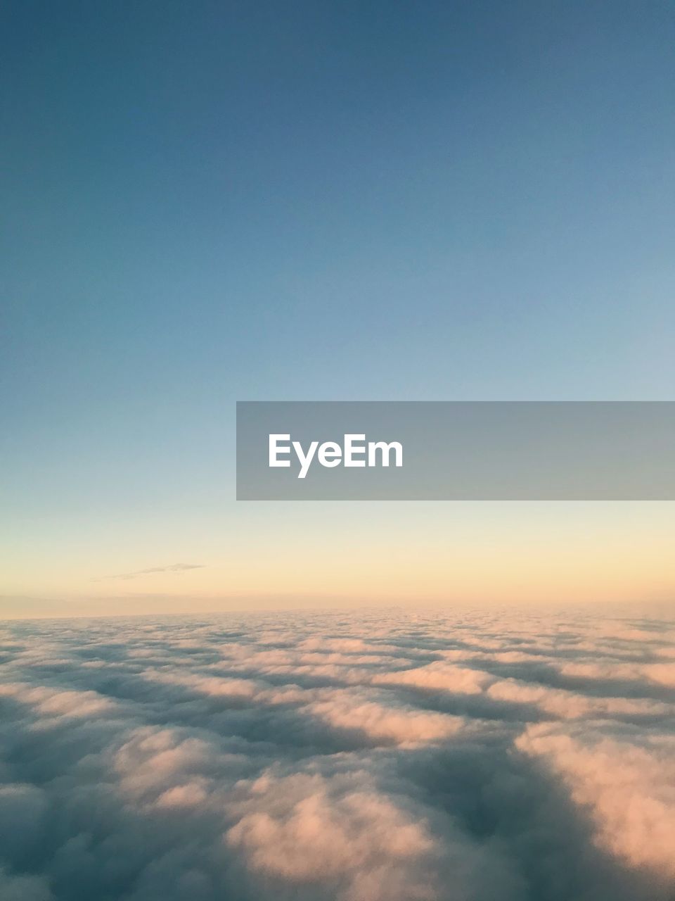 AERIAL VIEW OF CLOUDSCAPE AGAINST SKY