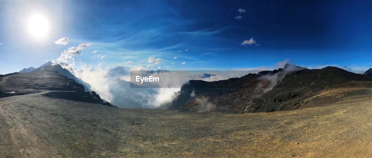 SCENIC VIEW OF VOLCANIC MOUNTAIN AGAINST SKY