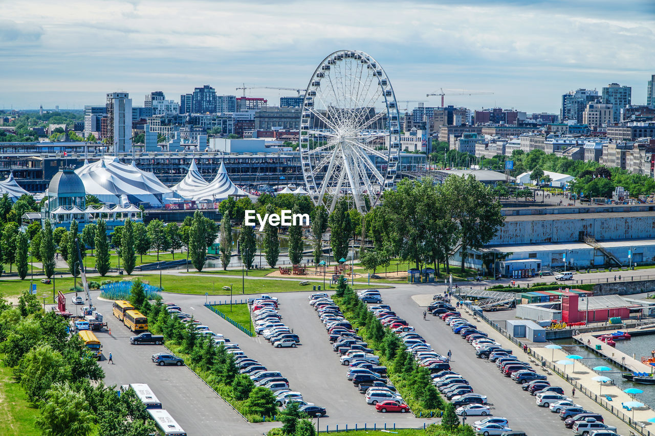 HIGH ANGLE VIEW OF FERRIS WHEEL