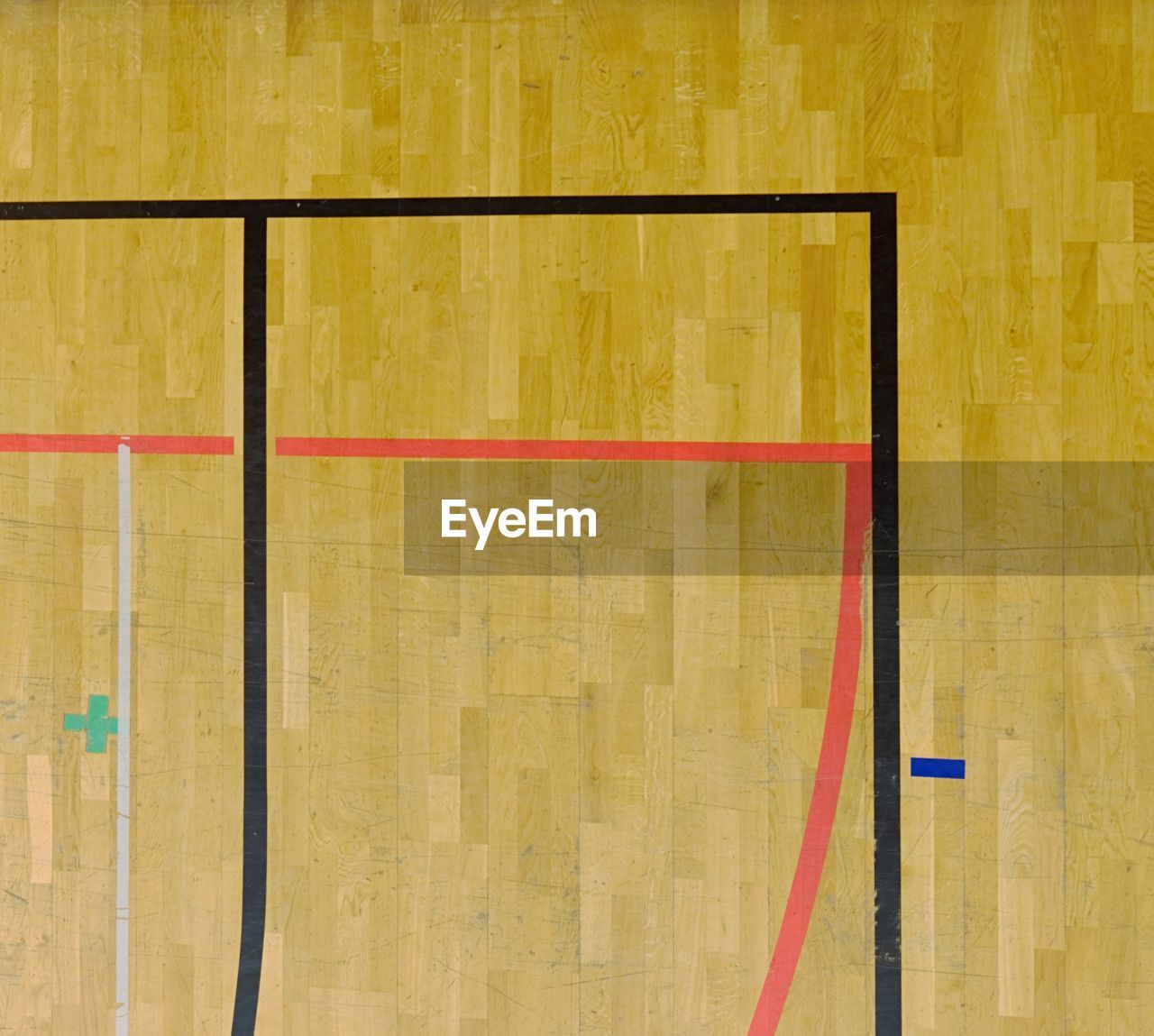 FULL FRAME SHOT OF BASKETBALL COURT