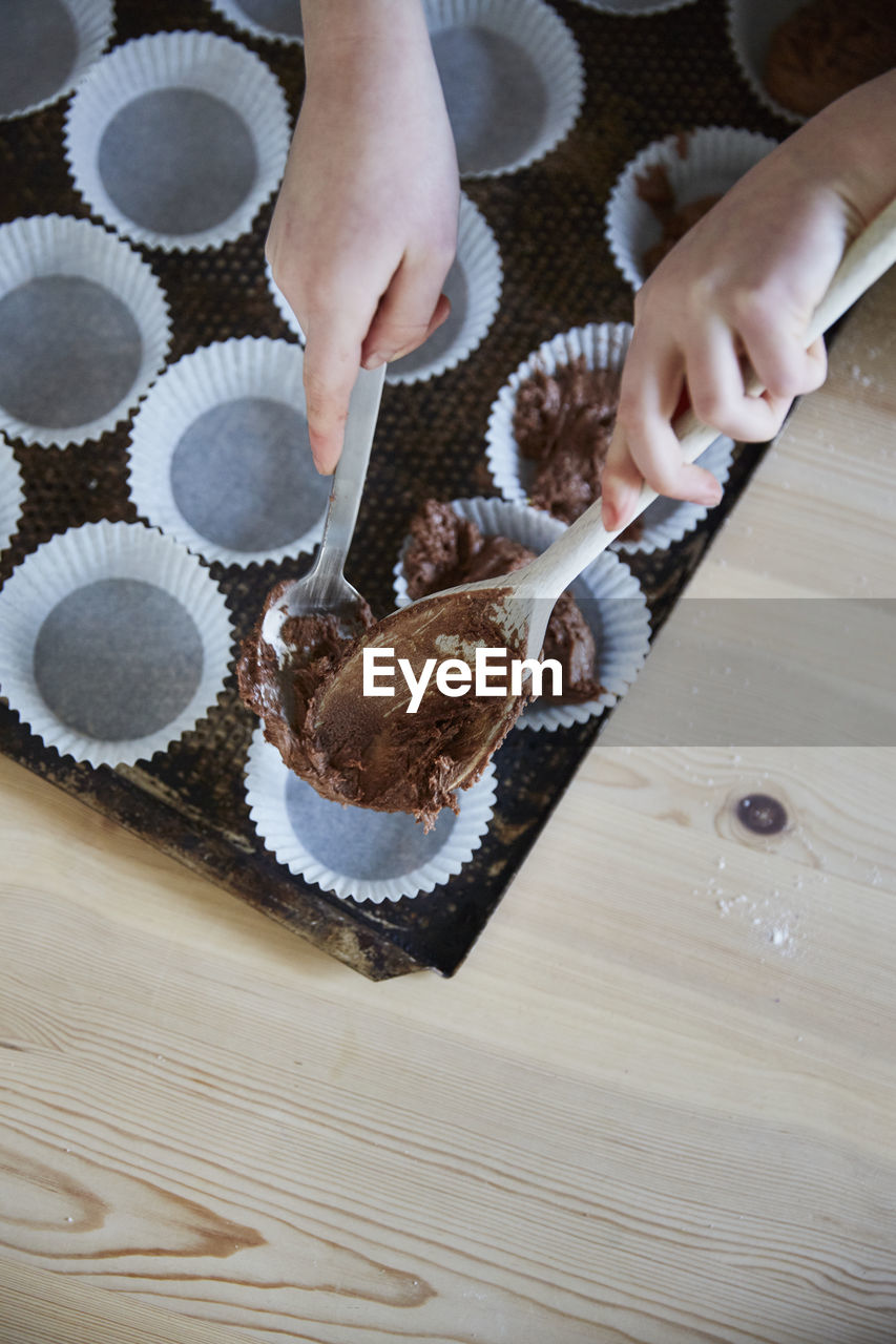 Making cupcakes