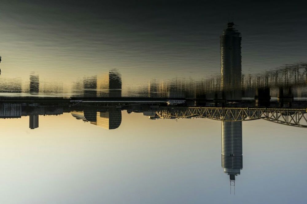 CITY SKYLINE AT WATERFRONT