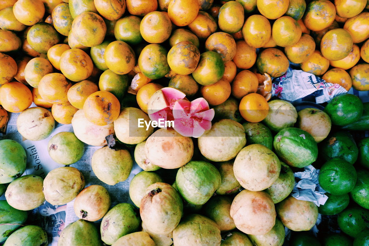 FULL FRAME SHOT OF FRUITS AT MARKET STALL