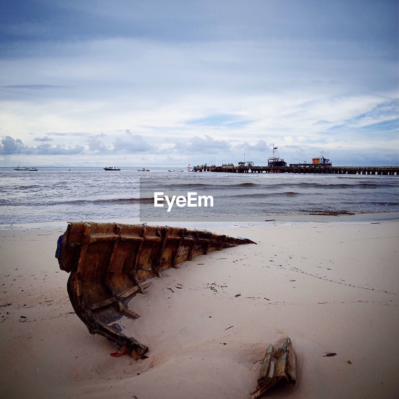 SCENIC VIEW OF BEACH