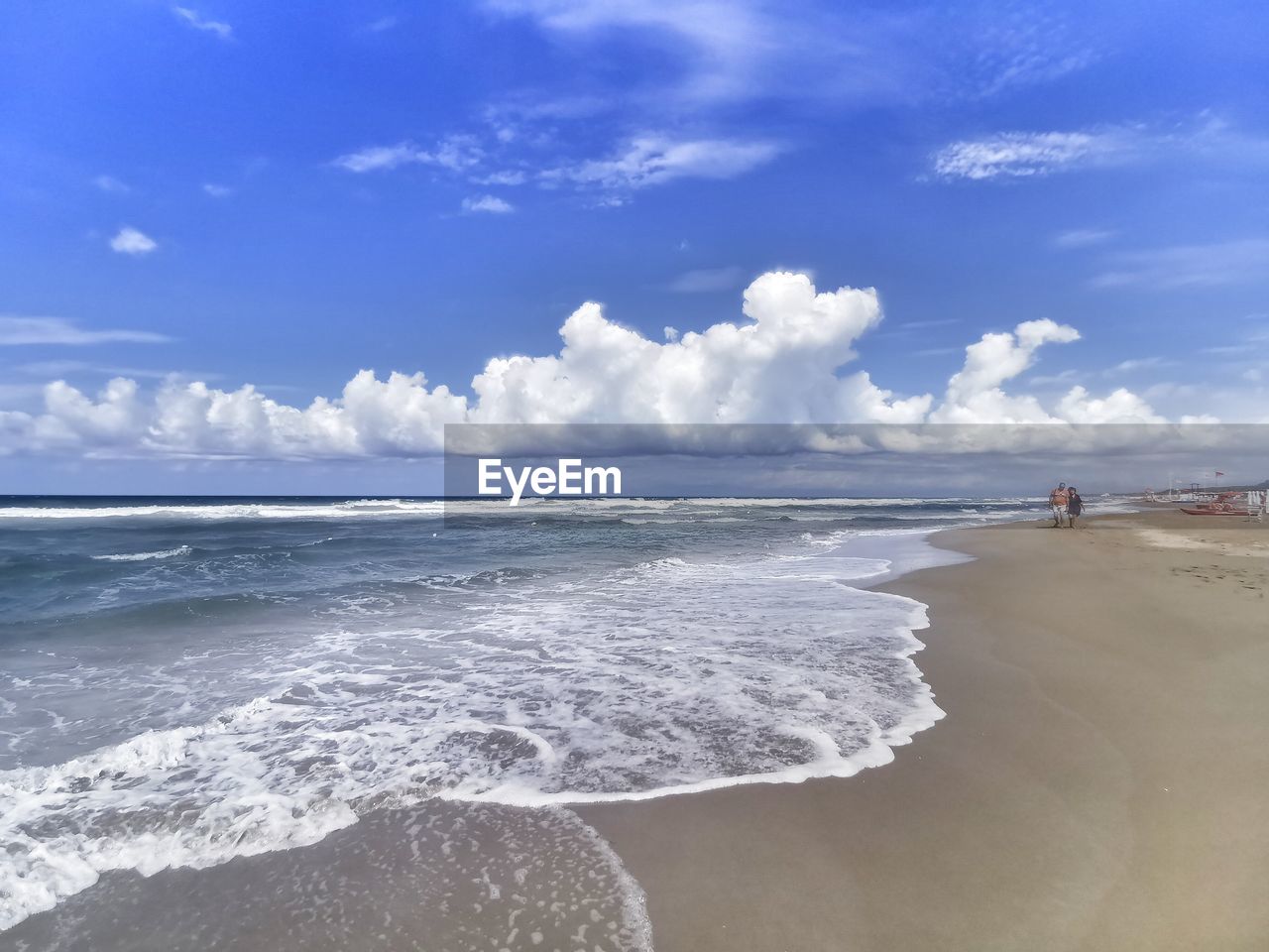 PANORAMIC VIEW OF SEA AGAINST SKY