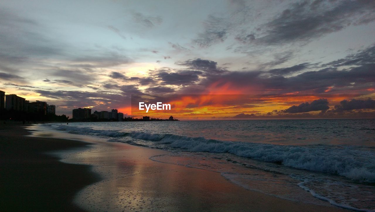 Scenic view of sea at dusk