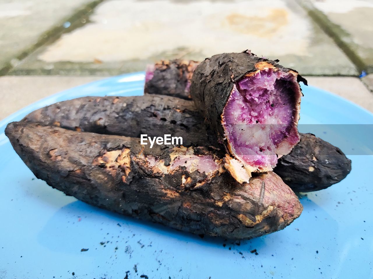 HIGH ANGLE VIEW OF MEAT ON TABLE