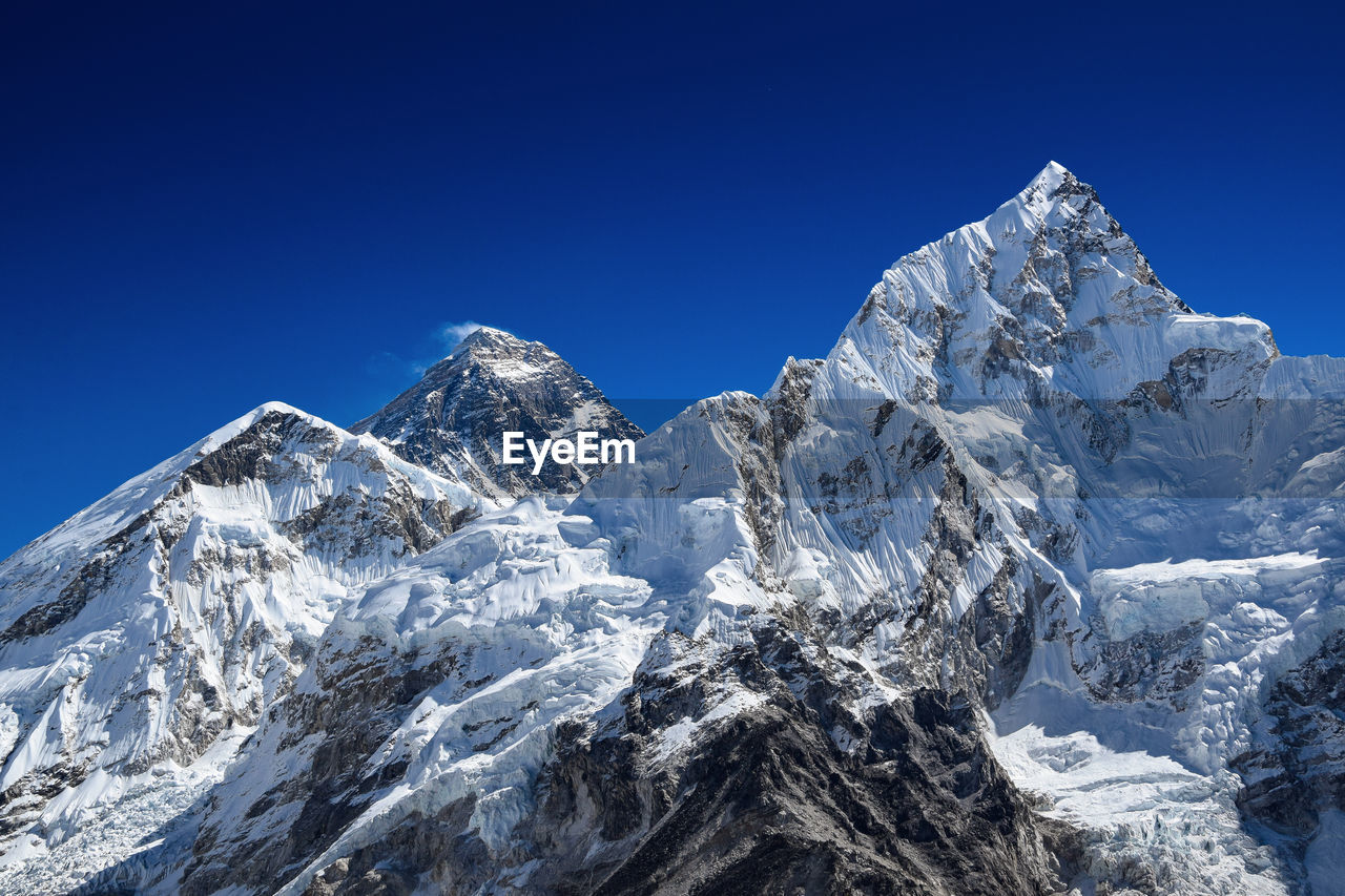 Panoramic view of nuptse and mount everest seen from the khumbu glacier