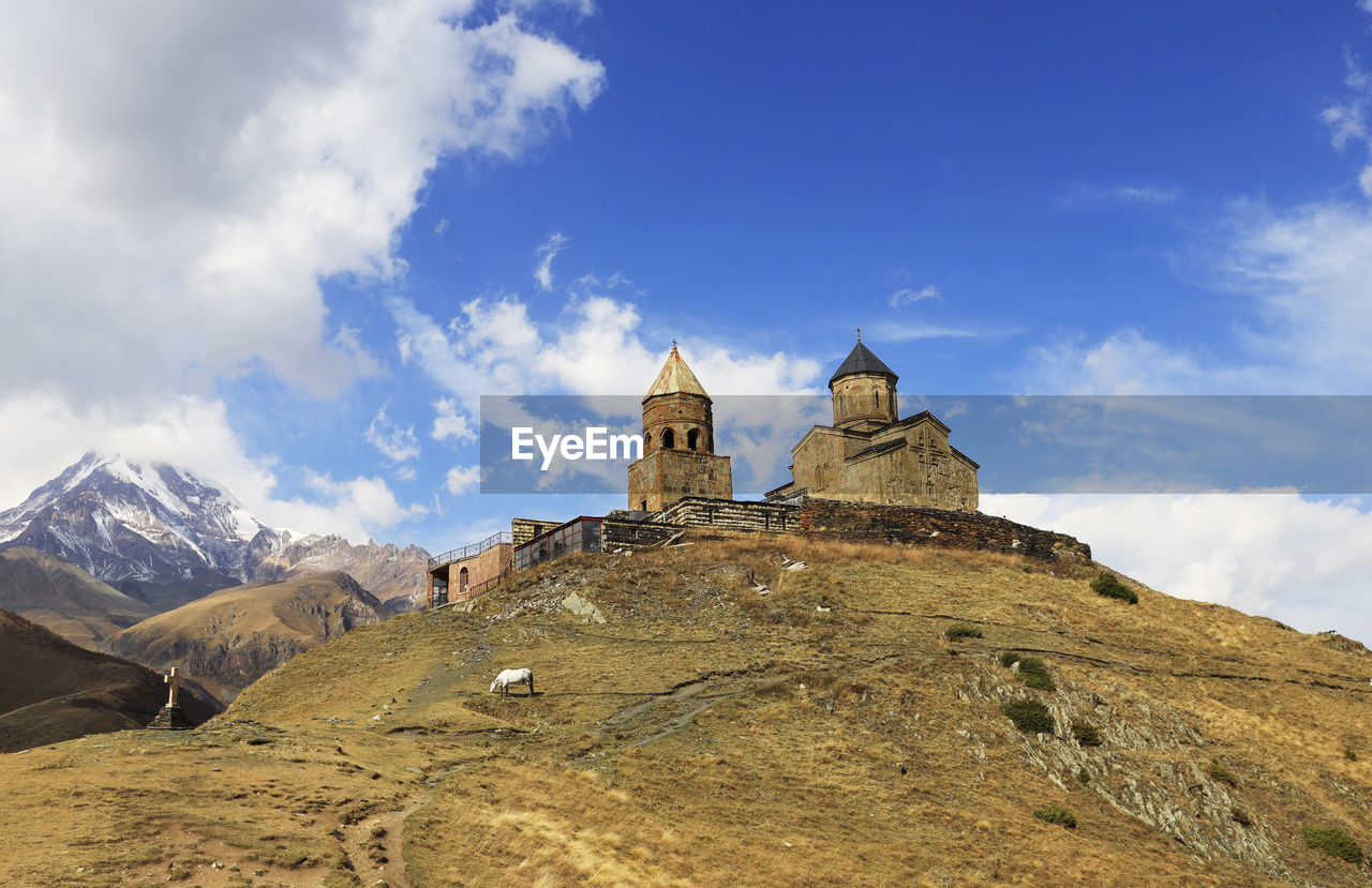 Mtskheta-mtianeti,  zminda sameba gergetier dreifaltigkeitskirche, stepantsminda, georgia