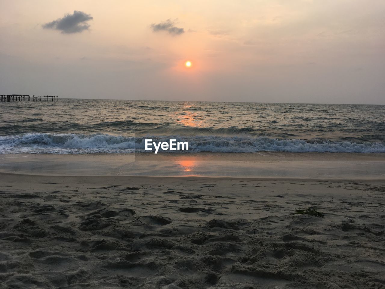 SCENIC VIEW OF SEA DURING SUNSET