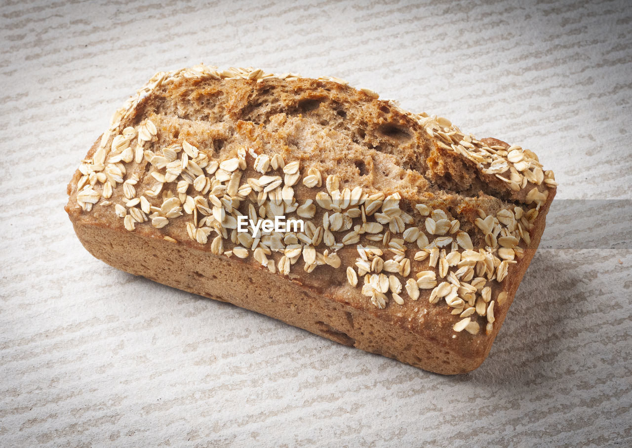rye bread, brown bread, whole grain, food, food and drink, bread, wellbeing, freshness, healthy eating, indoors, baked, rye, cereal plant, close-up, wheat, no people, seed, loaf of bread, breakfast, whole wheat, produce, banana bread, cereal, brown, slice, sliced bread, still life, dessert, oats - food