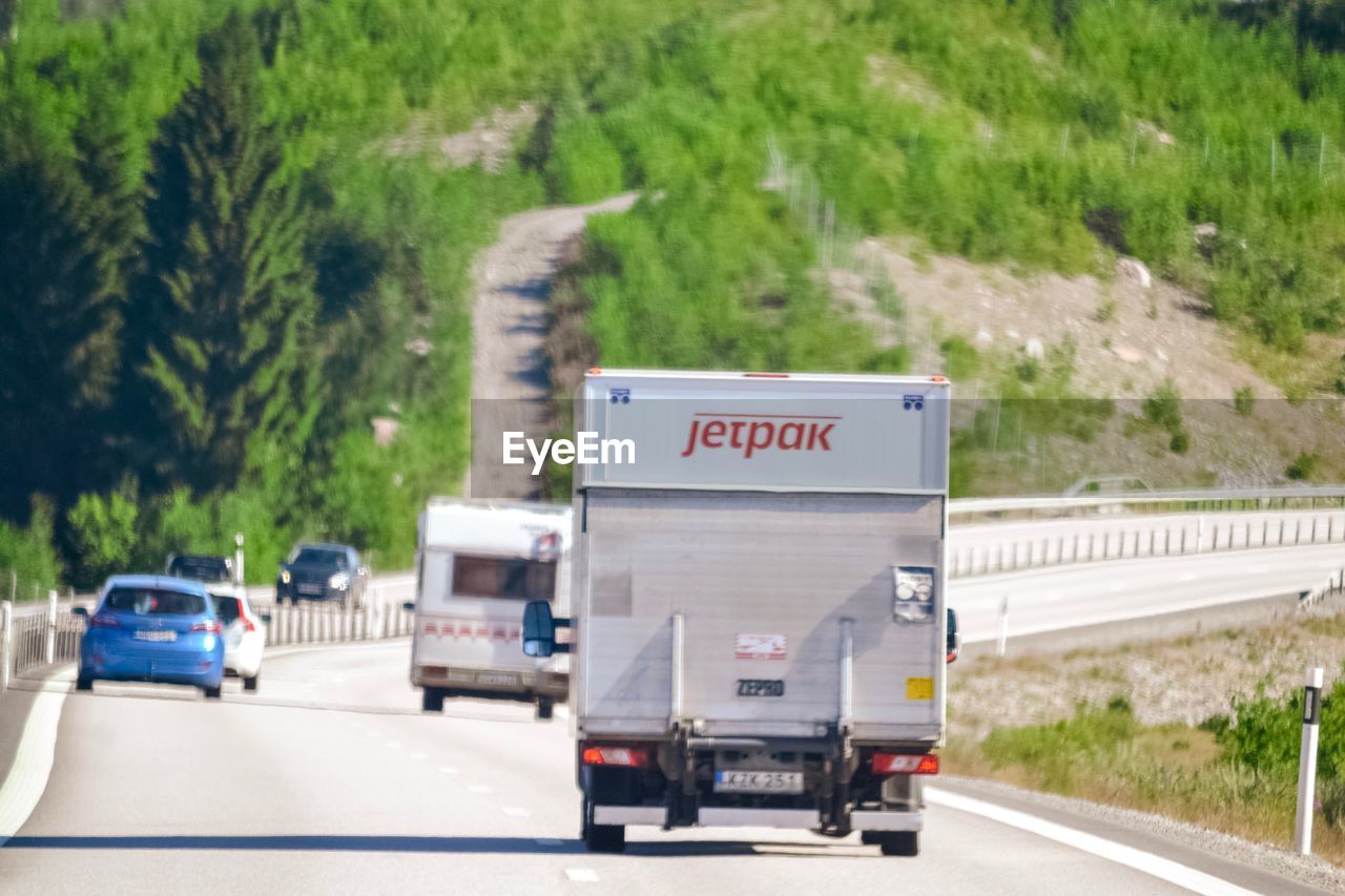 VIEW OF ROAD SIGN ON HIGHWAY