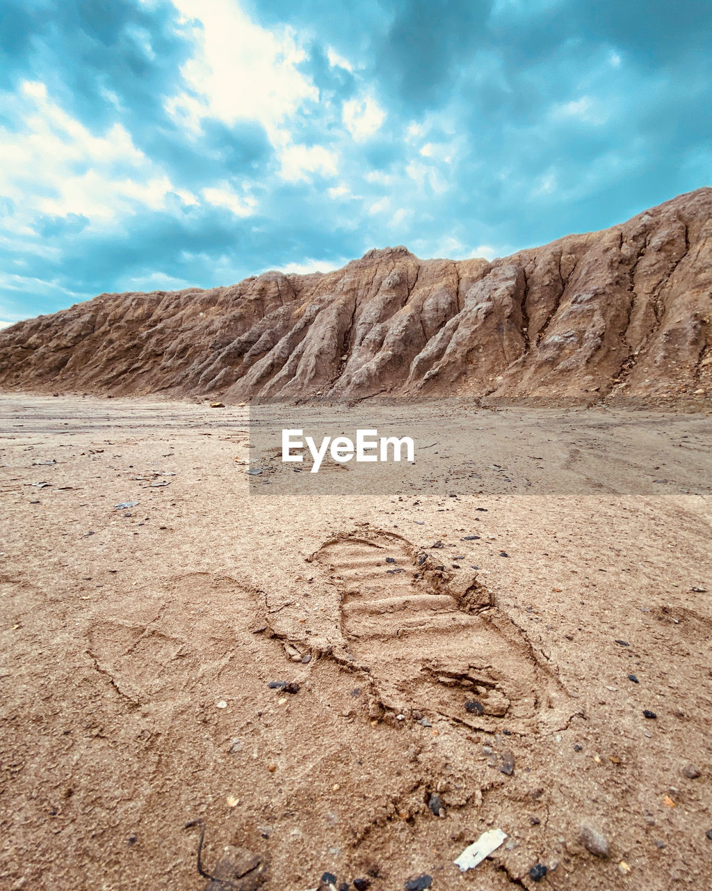 VIEW OF ARID LANDSCAPE