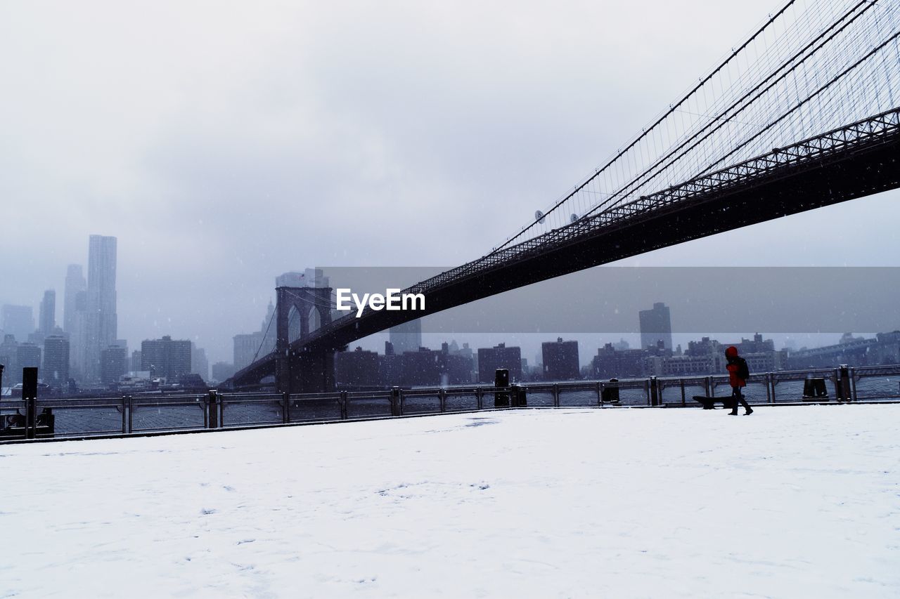 VIEW OF BRIDGE IN WINTER