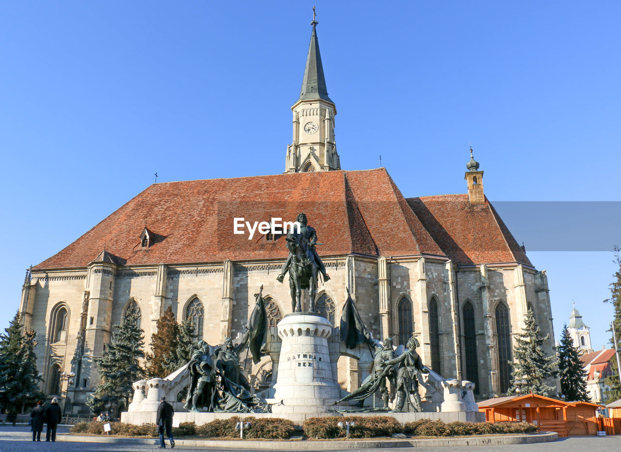 VIEW OF CATHEDRAL AGAINST CLEAR BLUE SKY